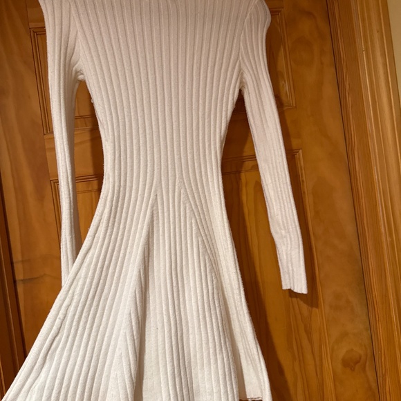 Hollister white sweater mini dress - Picture 4 of 7